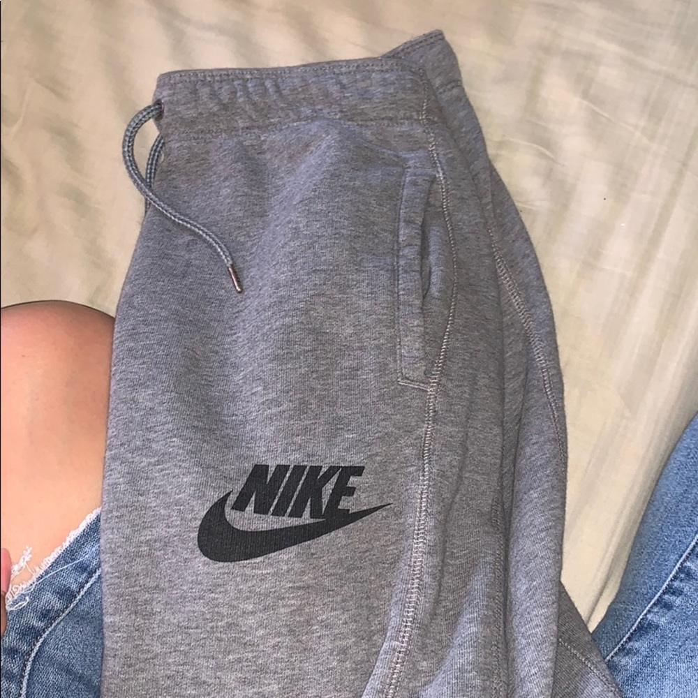Women Nike sweatpants
